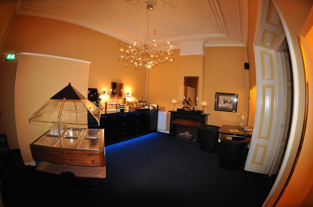 Budget Hotel Le Beau Rivage Middelburg Bagian luar foto
