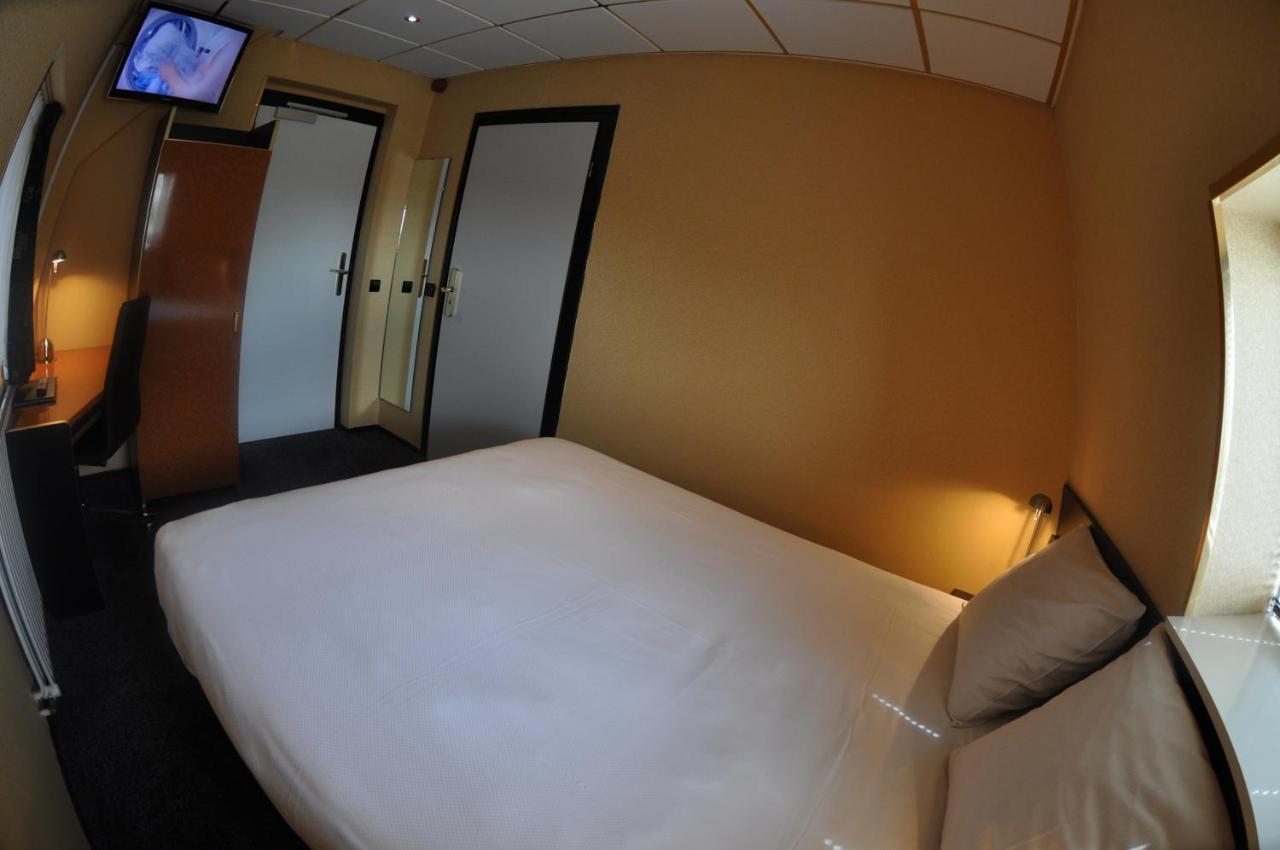 Budget Hotel Le Beau Rivage Middelburg Bagian luar foto