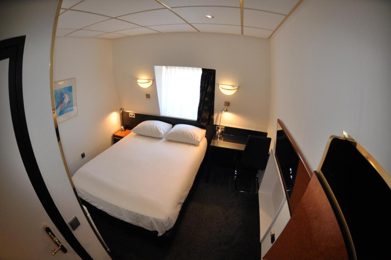 Budget Hotel Le Beau Rivage Middelburg Bagian luar foto