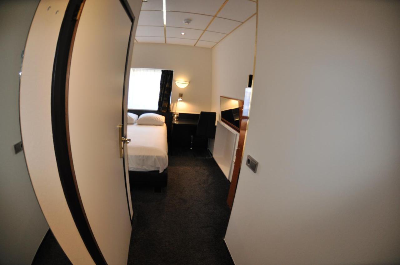 Budget Hotel Le Beau Rivage Middelburg Bagian luar foto