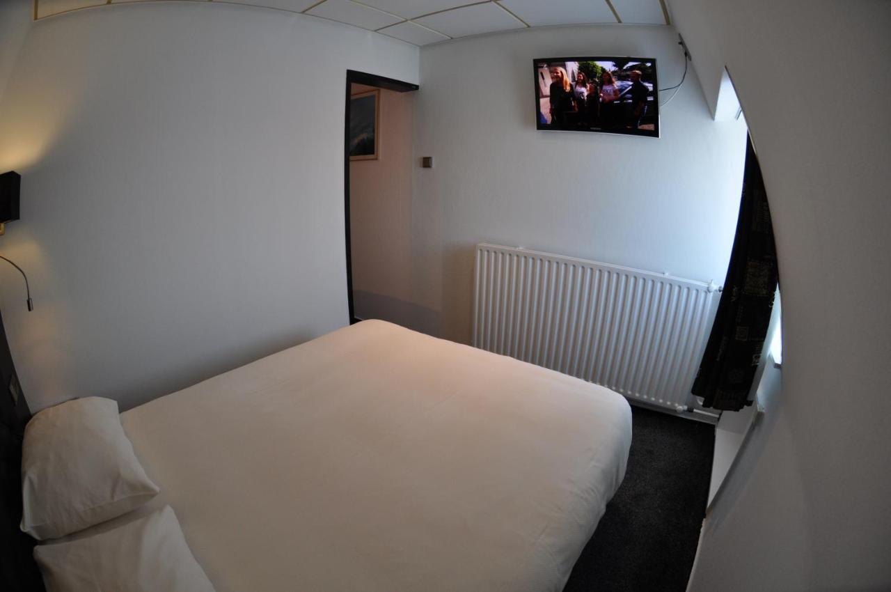Budget Hotel Le Beau Rivage Middelburg Bagian luar foto