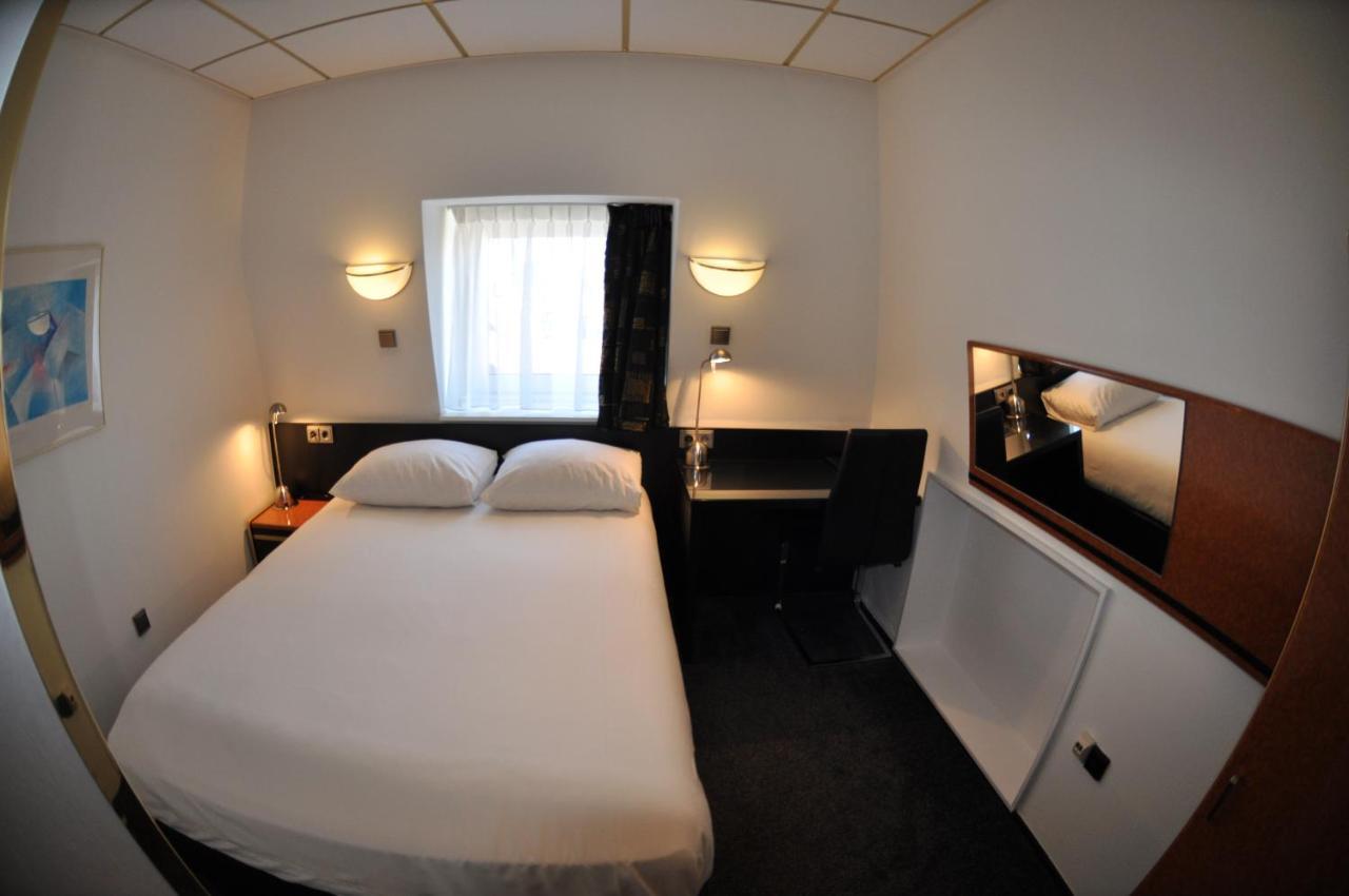 Budget Hotel Le Beau Rivage Middelburg Bagian luar foto