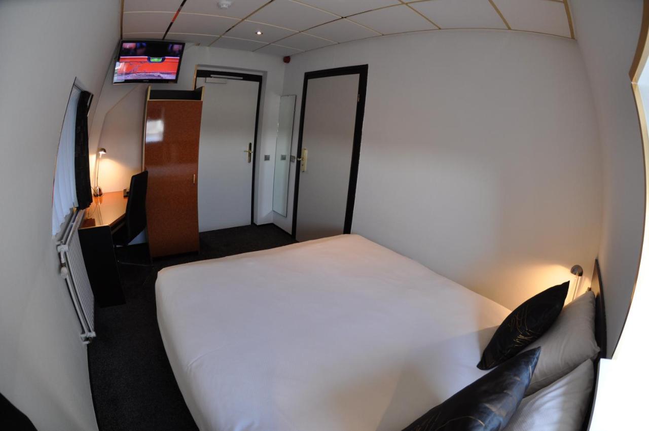 Budget Hotel Le Beau Rivage Middelburg Bagian luar foto